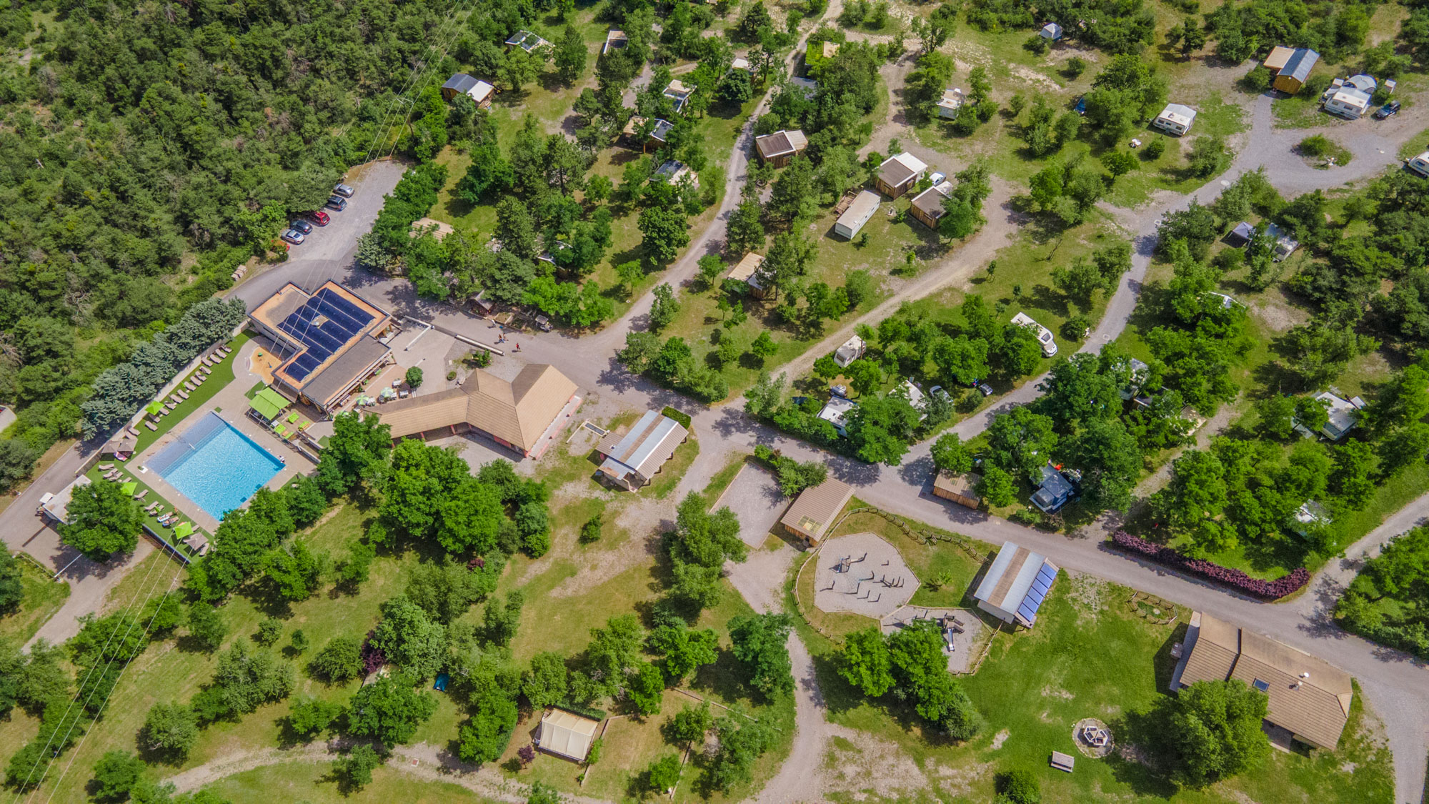 Camping familial près du lac de Serre-Ponçon