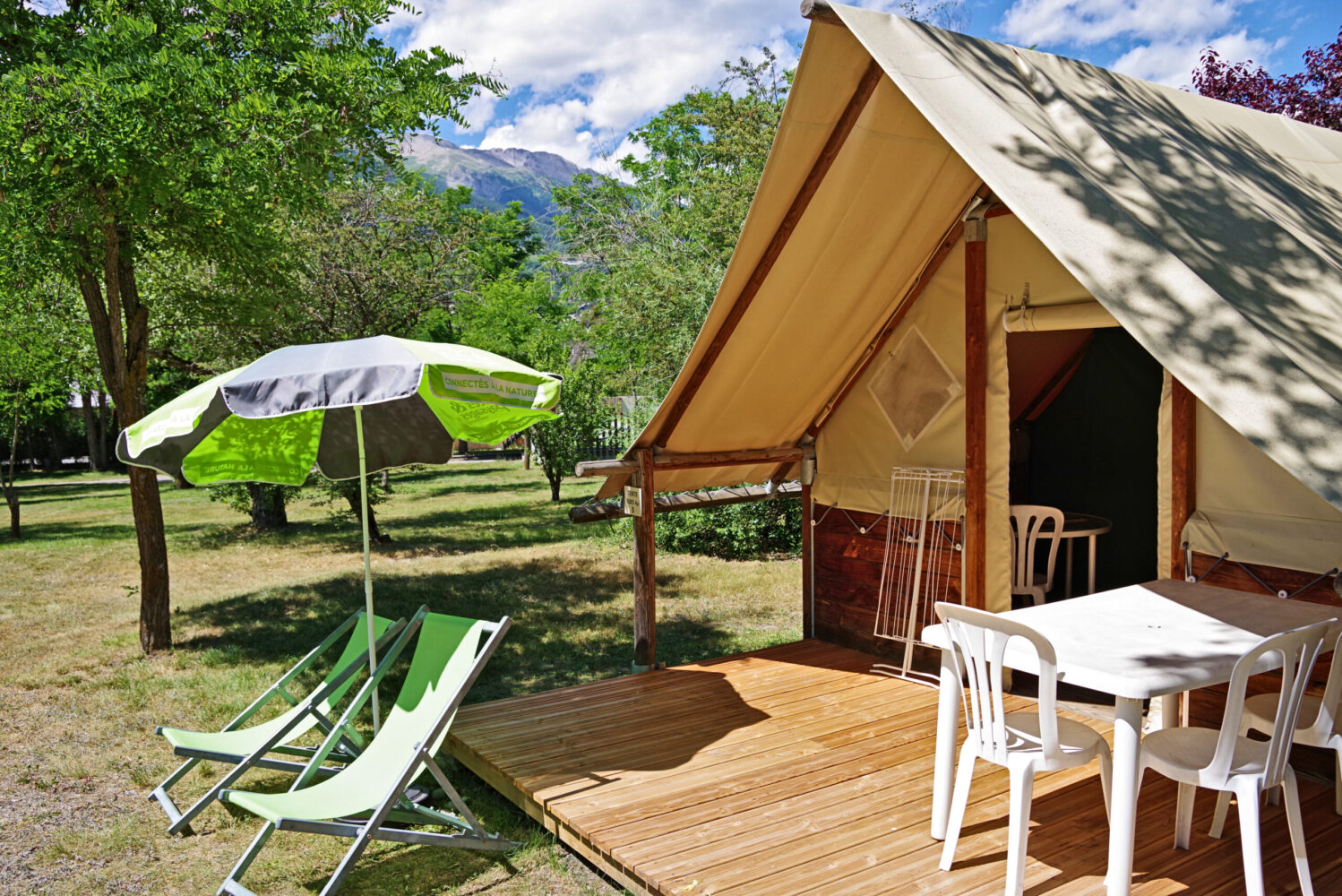 Tente toile et bois Insolite nature