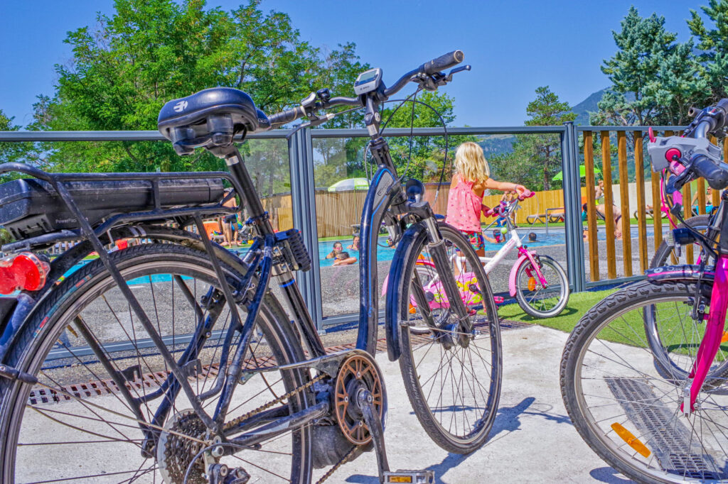 camping accueil vélo hautes alpes - Le Petit Liou