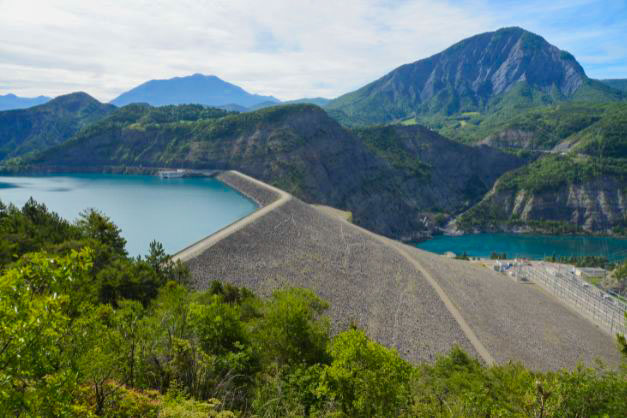 digue lac de Serre-Ponçon