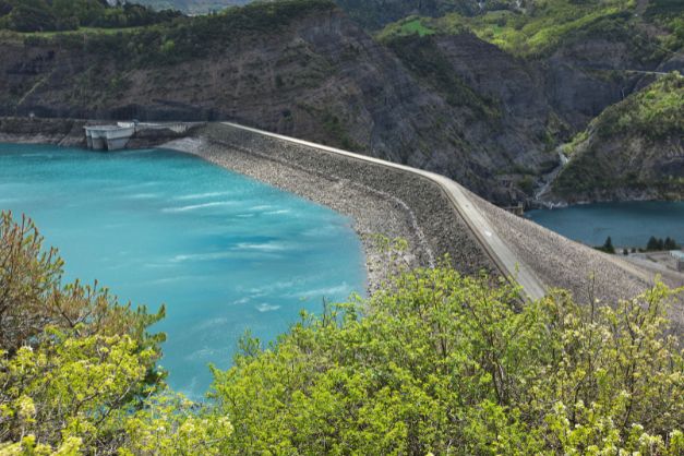 lac de Serre-Ponçon digue