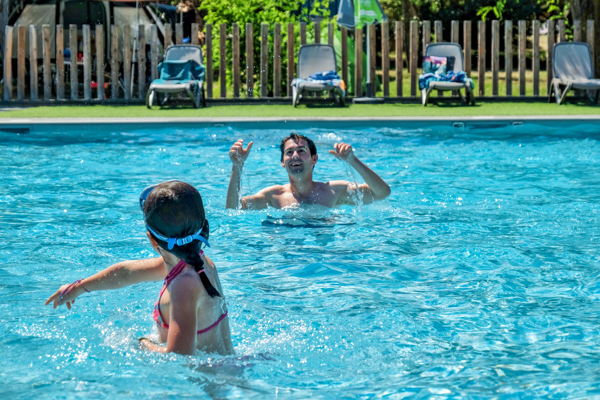 piscine transats hautes alpes